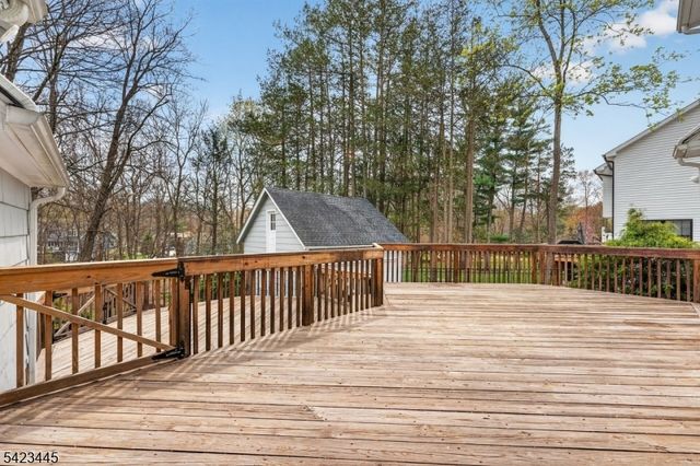 78 Orton Rd, West Caldwell Twp., NJ 07006