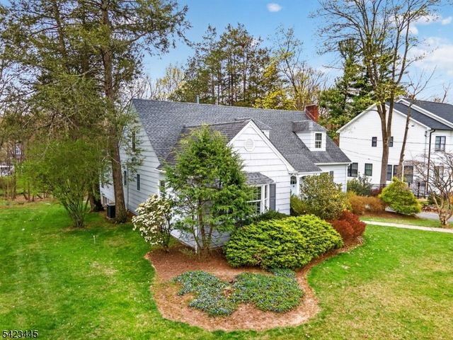 78 Orton Rd, West Caldwell Twp., NJ 07006
