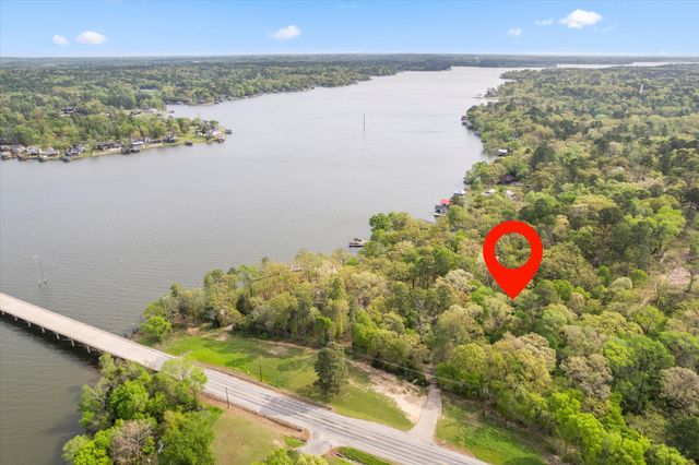 103 E Barker Creek Drive, Scroggins, TX 75480