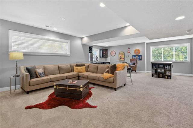12000 W 184th Street, Overland Park, KS 66013