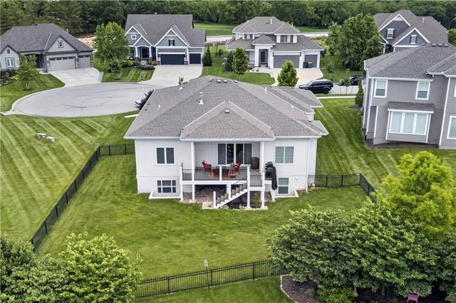 12000 W 184th Street, Overland Park, KS 66013