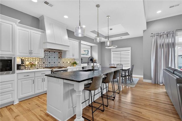 12000 W 184th Street, Overland Park, KS 66013