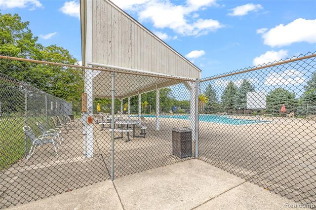 22705 Cranbrooke Drive, Novi, MI 48375