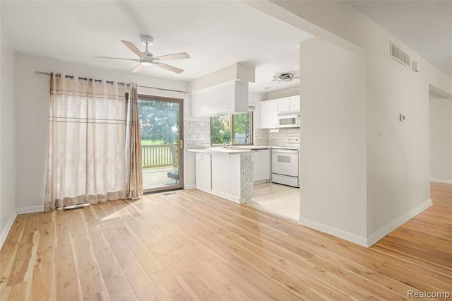 22705 Cranbrooke Drive, Novi, MI 48375