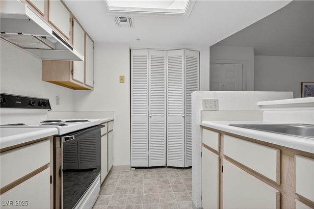 3550 Bay Sands Drive 1027, Laughlin, NV 89029