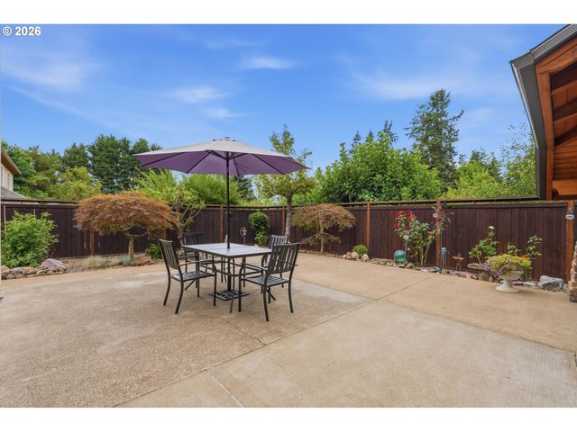 16867 WIGHT Ln, Lake Oswego, OR 97035