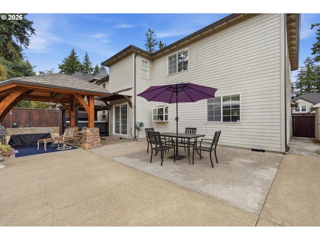 16867 WIGHT Ln, Lake Oswego, OR 97035