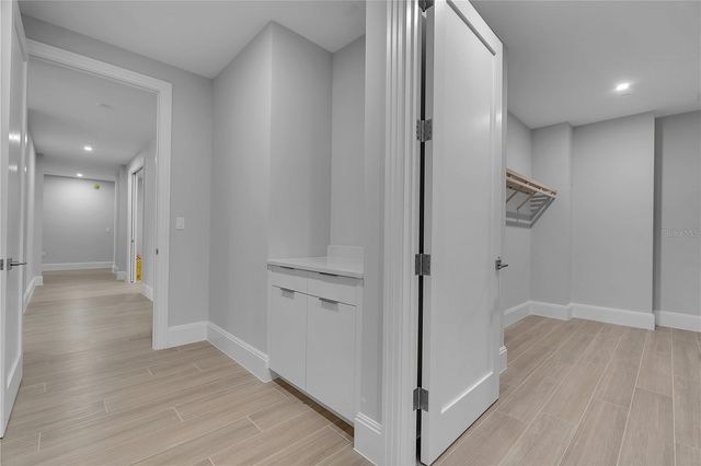 70 AVENIDA VENECCIA 204, Sarasota, FL 34242