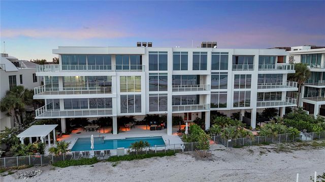 70 AVENIDA VENECCIA 204, Sarasota, FL 34242