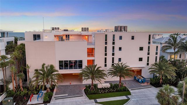 70 AVENIDA VENECCIA 204, Sarasota, FL 34242