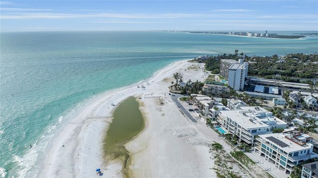 70 AVENIDA VENECCIA 204, Sarasota, FL 34242