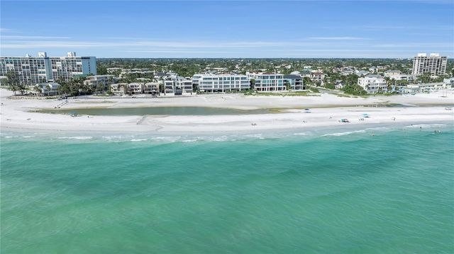 70 AVENIDA VENECCIA 204, Sarasota, FL 34242