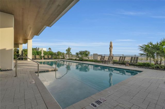 70 AVENIDA VENECCIA 204, Sarasota, FL 34242