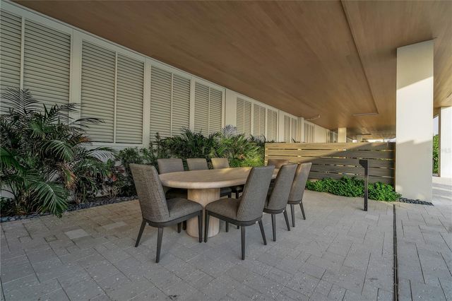 70 AVENIDA VENECCIA 204, Sarasota, FL 34242
