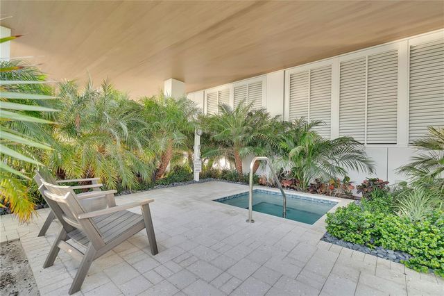 70 AVENIDA VENECCIA 204, Sarasota, FL 34242