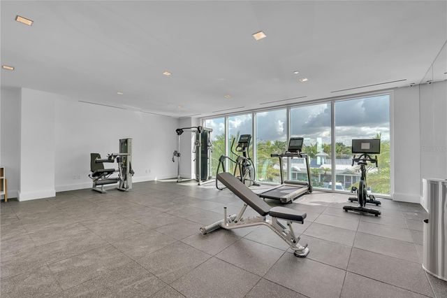 70 AVENIDA VENECCIA 204, Sarasota, FL 34242