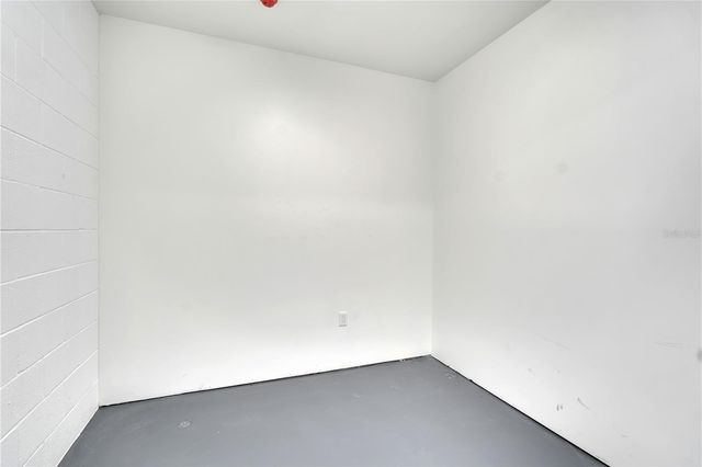 70 AVENIDA VENECCIA 204, Sarasota, FL 34242