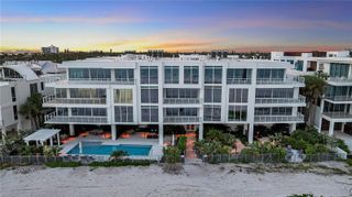 70 AVENIDA VENECCIA 204, Sarasota, FL 34242