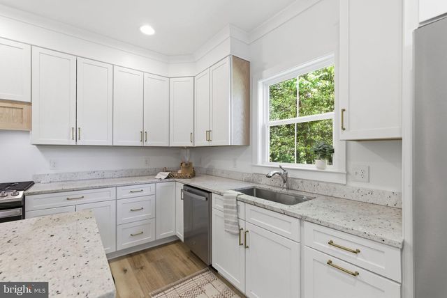 916 WATERVIEW DR, Crownsville, MD 21032