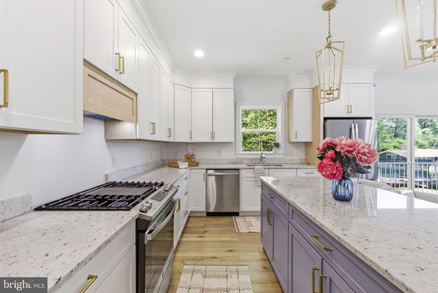 916 WATERVIEW DR, Crownsville, MD 21032