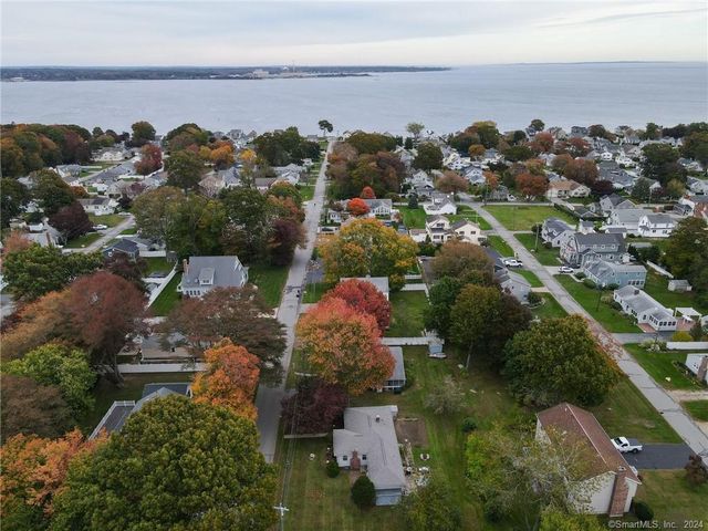 66 Nehantic Drive, East Lyme, CT 06357