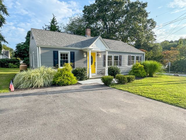 66 Nehantic Drive, East Lyme, CT 06357