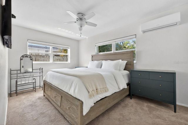 6410 14TH STREET N, St Petersburg, FL 33702