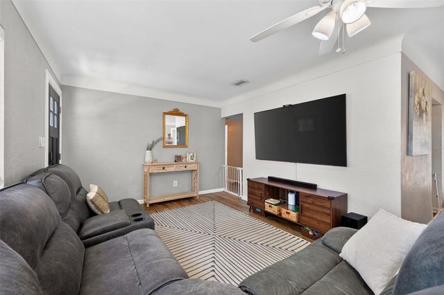 6410 14TH STREET N, St Petersburg, FL 33702