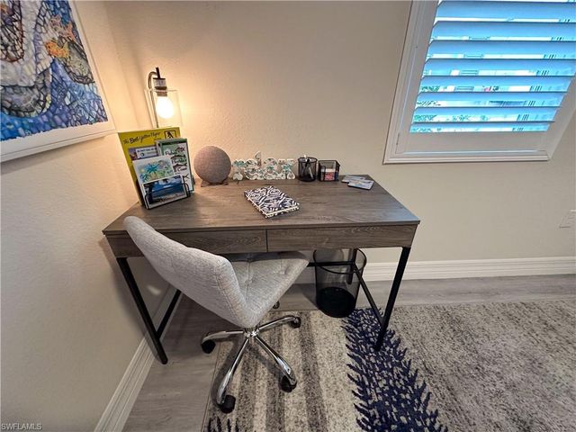 250 Indies Dr 101, Naples, FL 34114