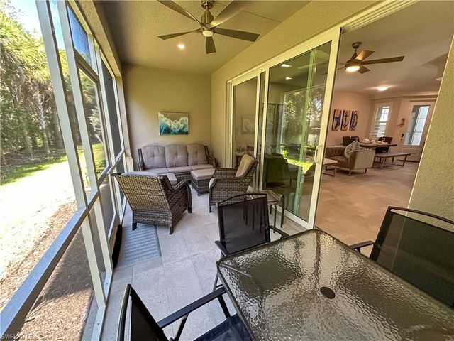 250 Indies Dr 101, Naples, FL 34114