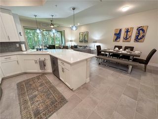 250 Indies Dr 101, Naples, FL 34114