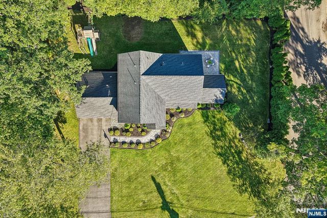 649 Westbrook Road, Ridgewood, NJ 07450