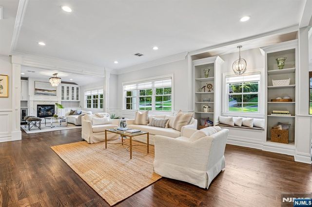 649 Westbrook Road, Ridgewood, NJ 07450