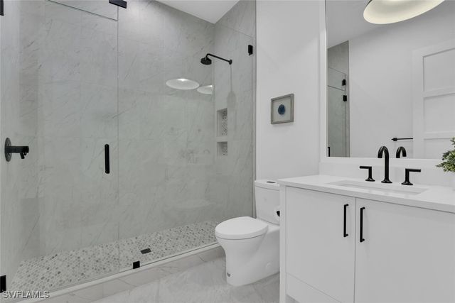 201 8th ST S 209, Naples, FL 34102