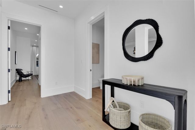 201 8th ST S 209, Naples, FL 34102