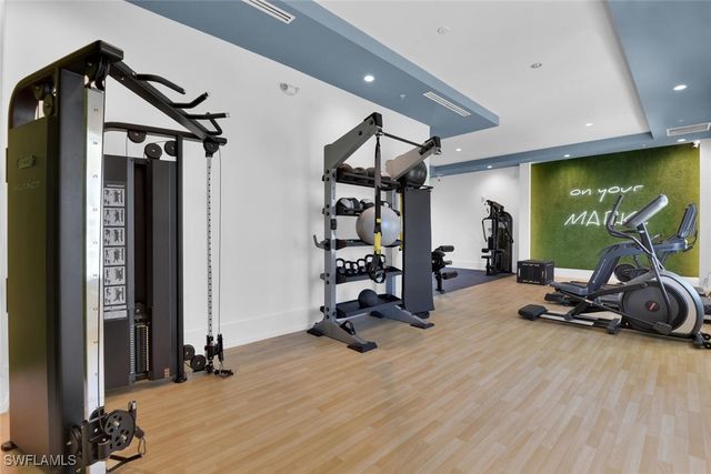 201 8th ST S 209, Naples, FL 34102