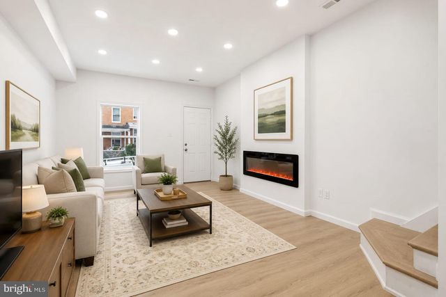 744 BARTLETT AVE, Baltimore, MD 21218