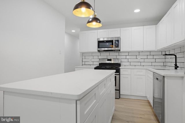 744 BARTLETT AVE, Baltimore, MD 21218