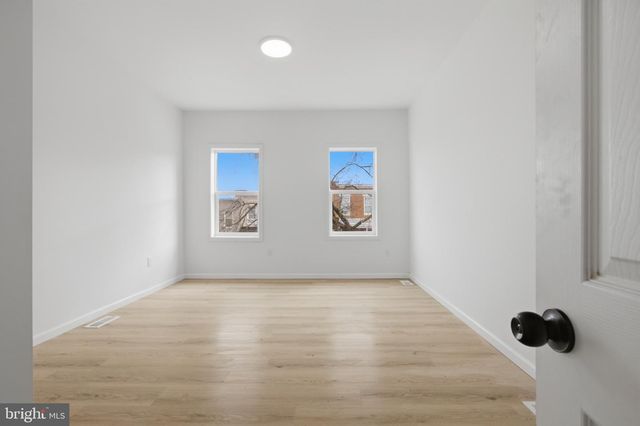 744 BARTLETT AVE, Baltimore, MD 21218