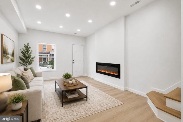 744 BARTLETT AVE, Baltimore, MD 21218