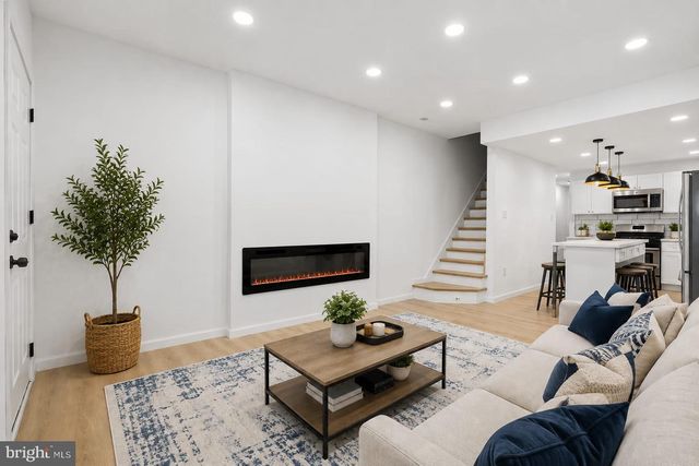 744 BARTLETT AVE, Baltimore, MD 21218