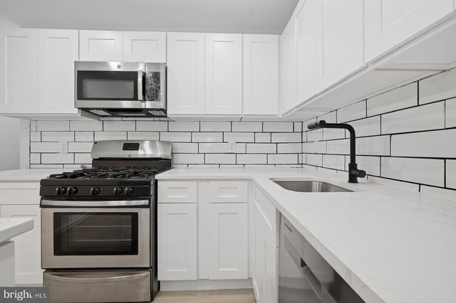 744 BARTLETT AVE, Baltimore, MD 21218