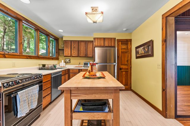 149 Lake Avenue, Sunapee, NH 03782