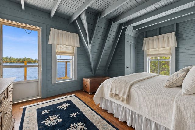 149 Lake Avenue, Sunapee, NH 03782