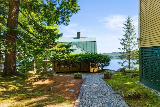 149 Lake Avenue, Sunapee, NH 03782