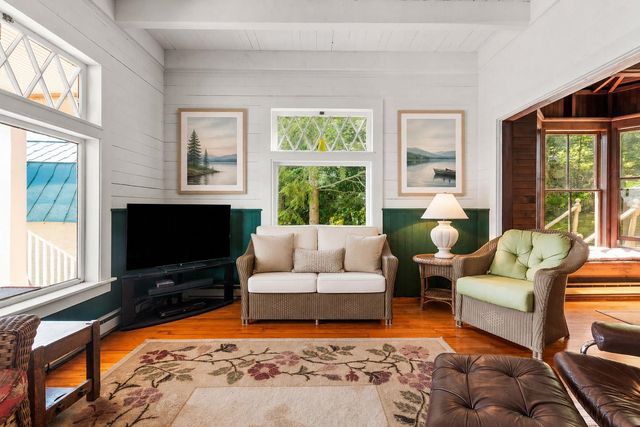 149 Lake Avenue, Sunapee, NH 03782