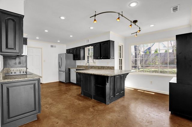 2467 TURPINS GLEN DR, Germantown, TN 38138