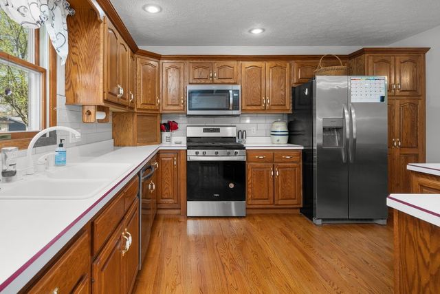 509 N 6th Street, Eldridge, IA 52748