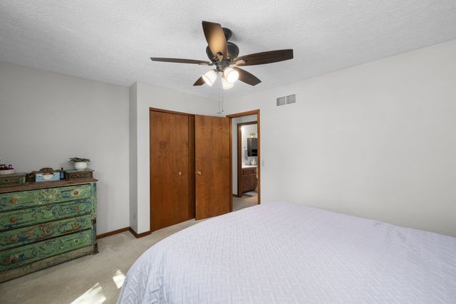 509 N 6th Street, Eldridge, IA 52748