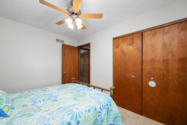 509 N 6th Street, Eldridge, IA 52748